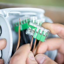 Cargar imagen en el visor de la galería, Wago Conector de Empalme Eléctrico de Palanca 2 Polos hecho de plástico reciclado 100 piezas